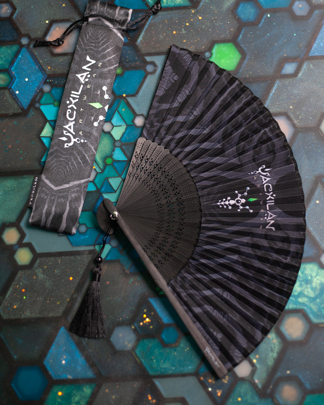 Hand Fan / Bamboo - SANDOKAN